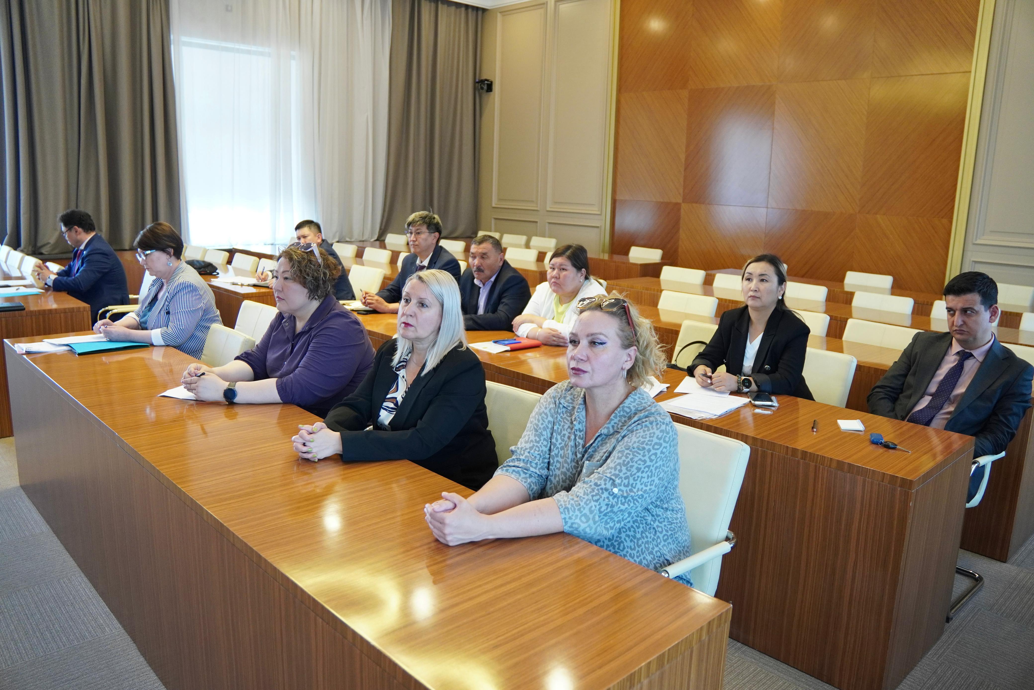 Заң және тәртіп басты назарда: ШҚО-да білім беру және спорт саласындағы сыбайлас жемқорлықтың алдын алу шаралары талқыланды