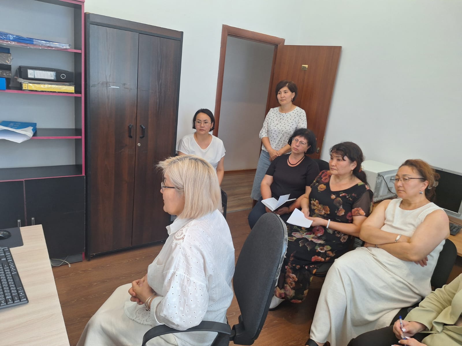 2025 жылғы 30 маусымда ҚР ДСМ Медициналық және фармацевтикалық бақылау комитетінің Ақмола облысы бойынша департаментінде Қазақстан Республикасындағы Адам құқықтары жөніндегі уәкілдің Ақмола облысы бойынша өкілі Гүлнар Хамитқызы Жәнбекованың қатысуымен семинар өткізілді.