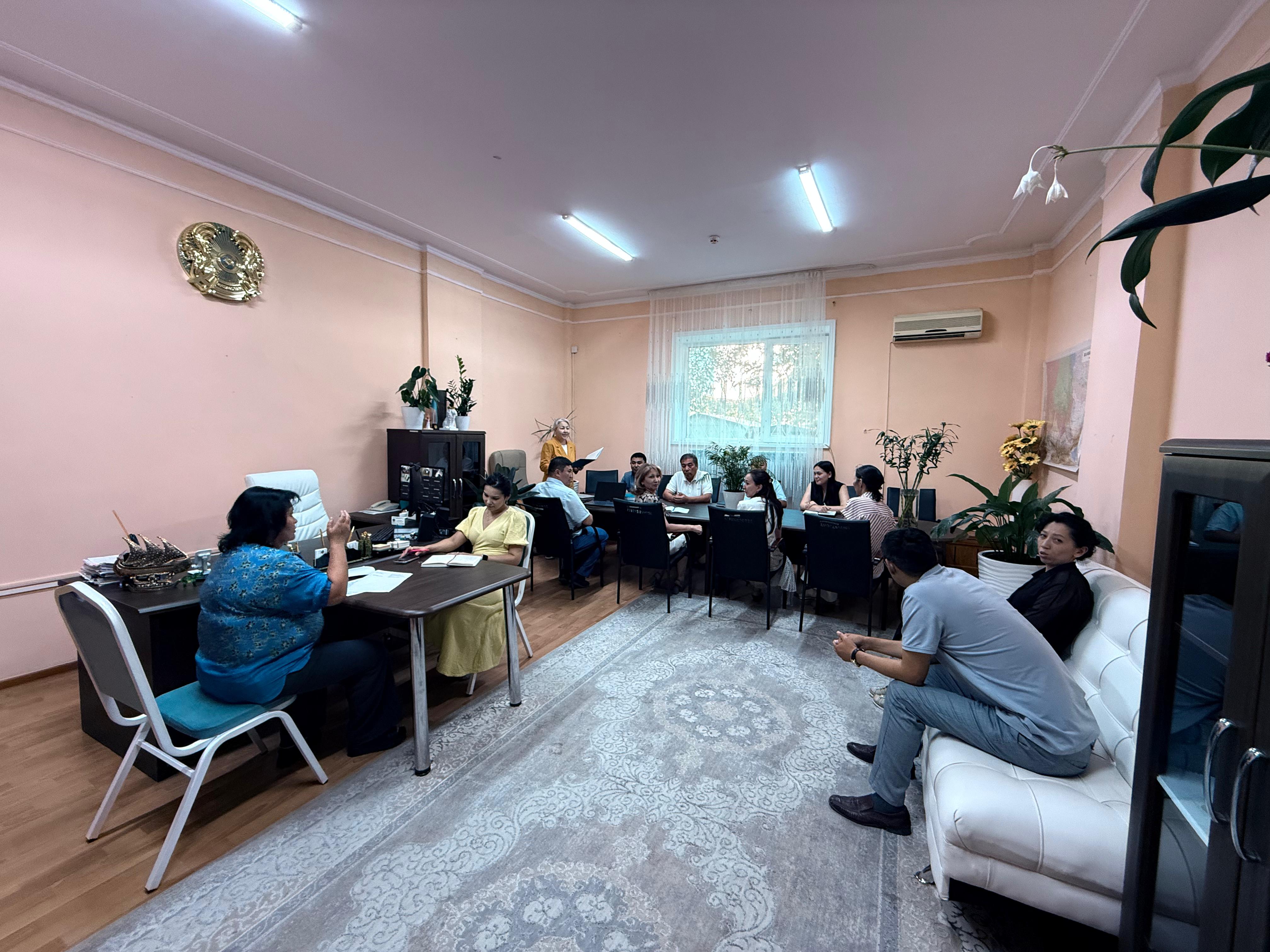 Әдеп жөніндегі уәкілінің жеке құраммен діні жат ағымдар  және Ойынқұмарлық мемлекеттік қызметшіге жат қылық екенін жеке құрамға түсіндіруге бағыттылған профилактикалық іс-шарасы өткізді