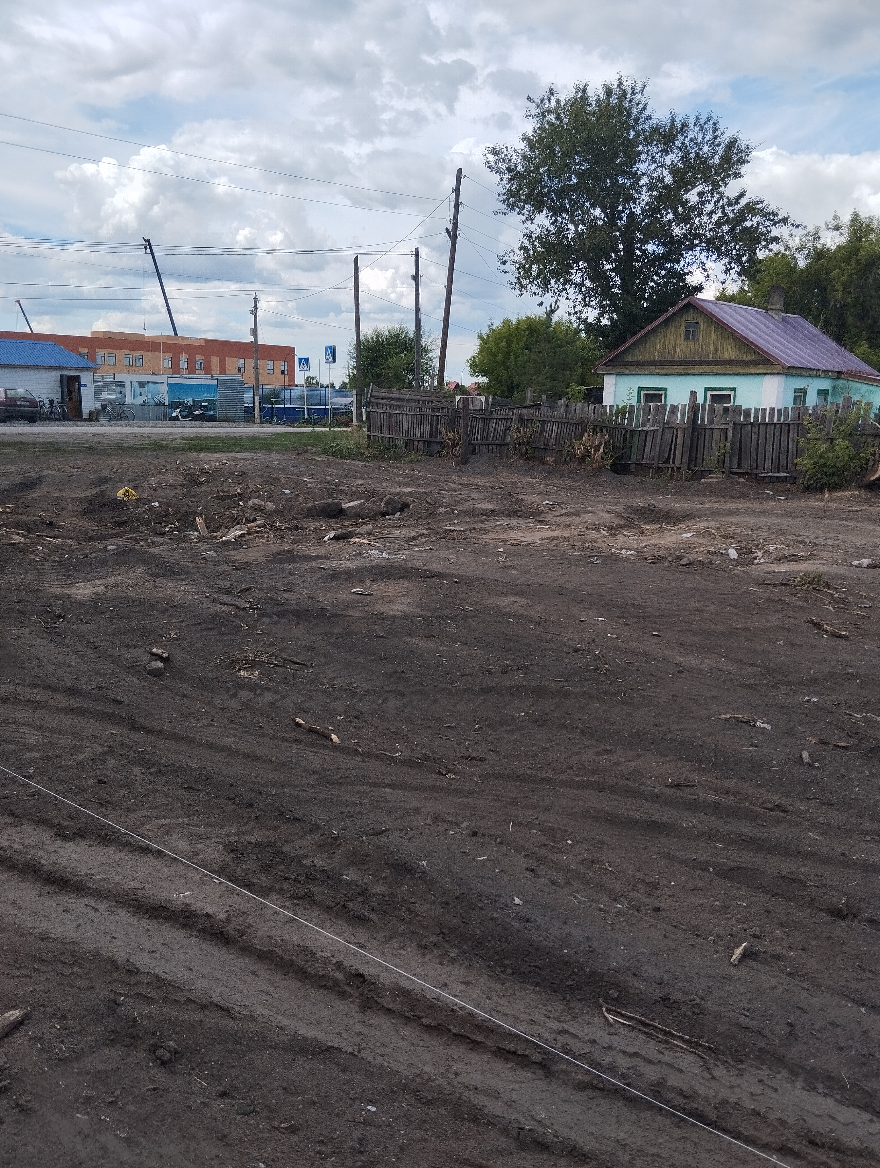 Железнодорожная 2 көшесіндегі ескі тұрғын үйлерді бұзу