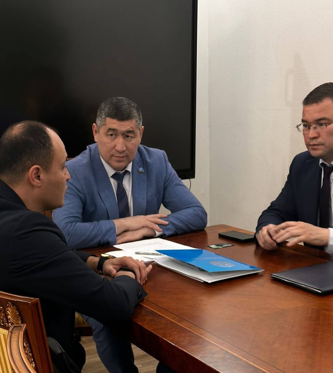 Руслан Есеналин азаматтарды жеке қабылдау өткізді
