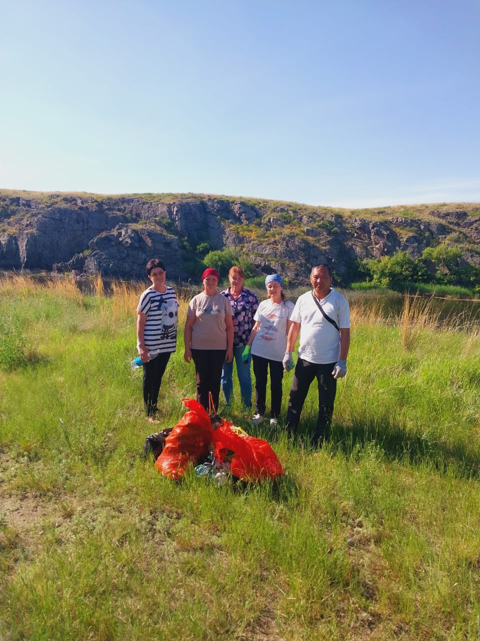 "Таза Қазақстан" экологиялық бағдарламасы аясында Тобыл өзенінің жағалау аймағын жинау бойынша "Мөлдір бұлақ" акциясы өткізілді.♻️♻️♻️
