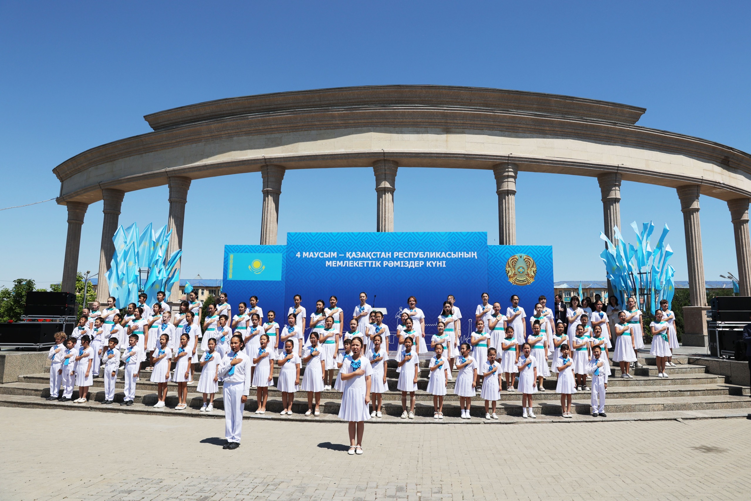 Церемония поднятия Государственного флага прошла в Жамбылской области