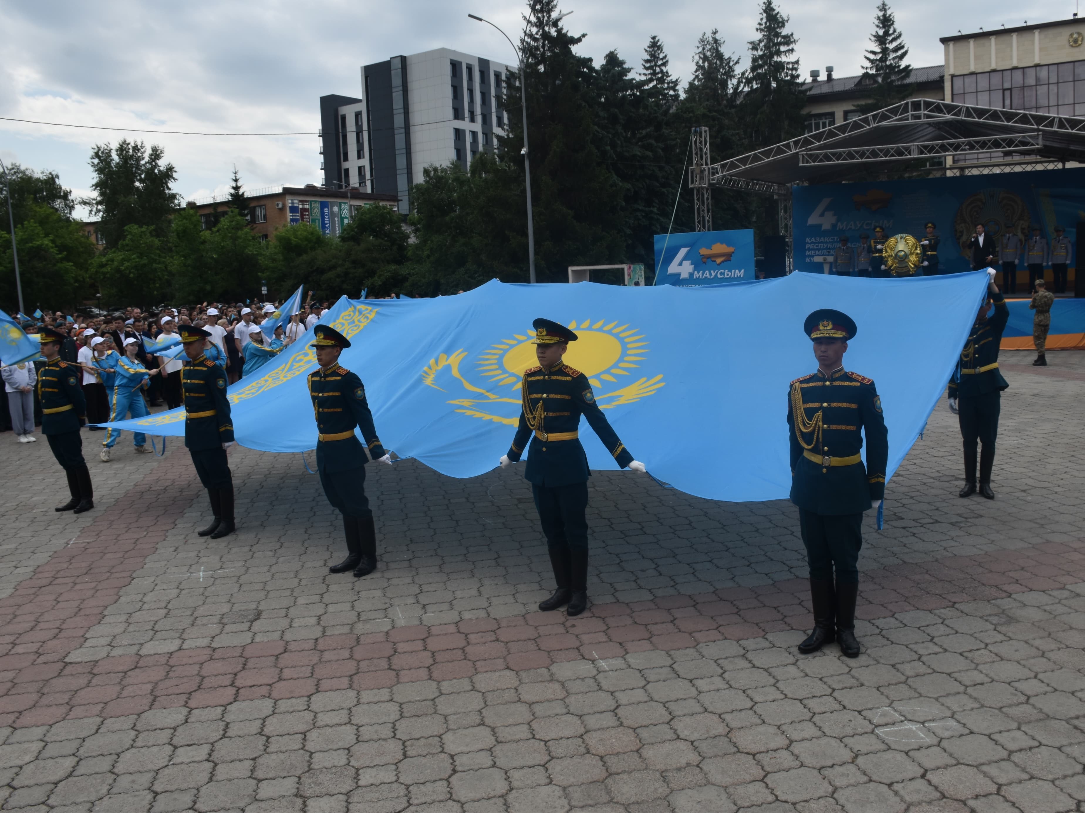 В СКО отметили День Государственных символов!