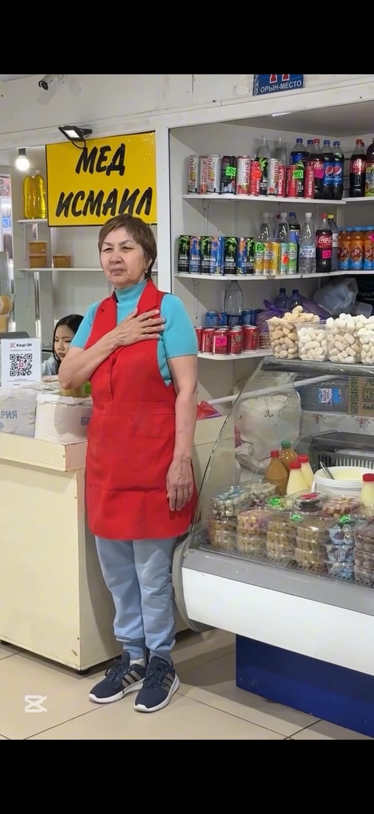 Государственный Гимн — на рынках и в ТРЦ: Актобе отмечает День символов