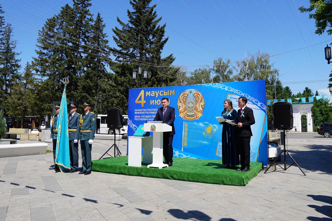 Өскеменде Қазақстан Республикасының Мемлекеттік рәміздері күніне арналған салтанатты іс-шара өтті