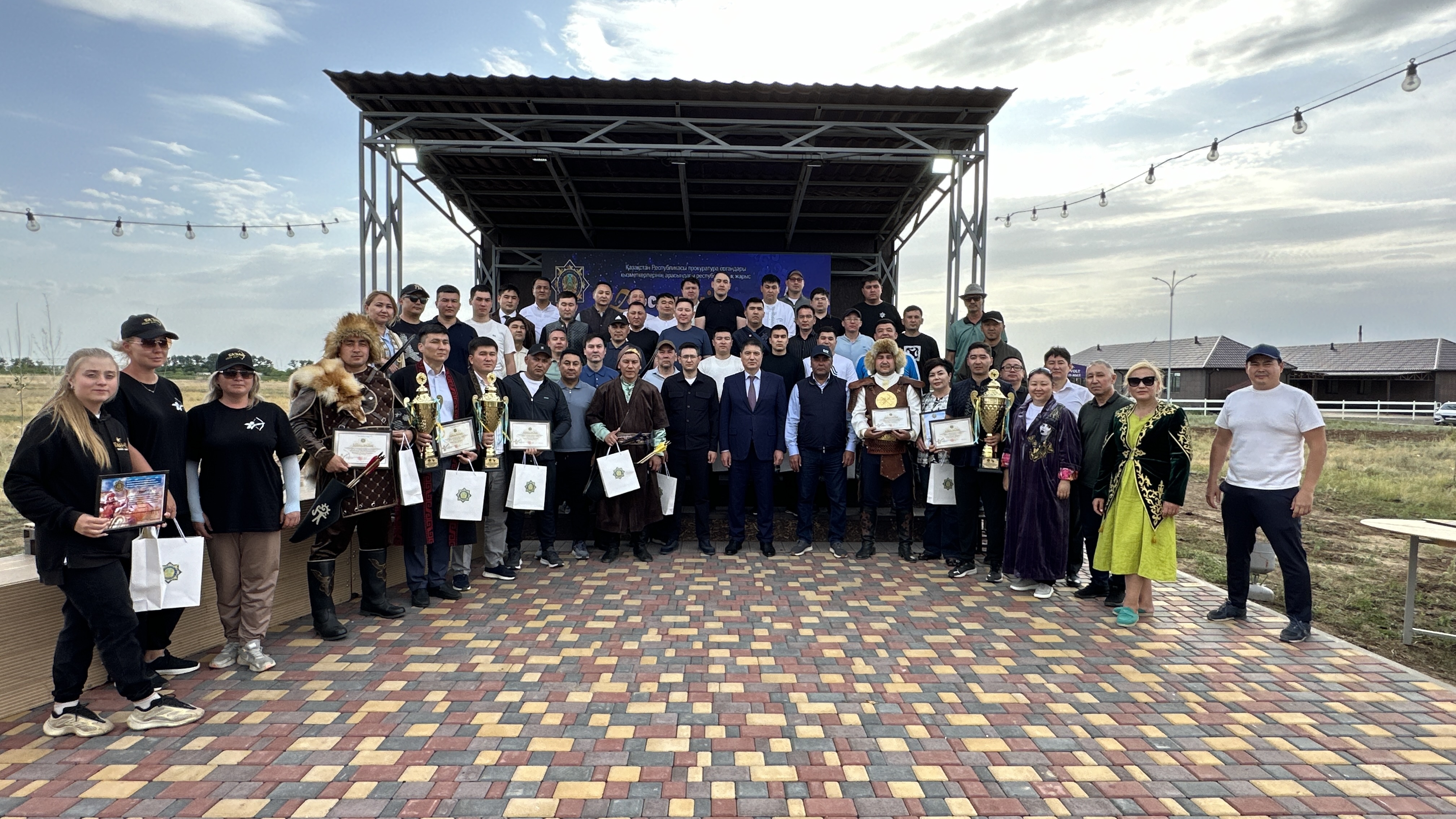 В Караганде прошли республиканские соревнования по традиционной стрельбе из лука среди сотрудников органов прокуратуры