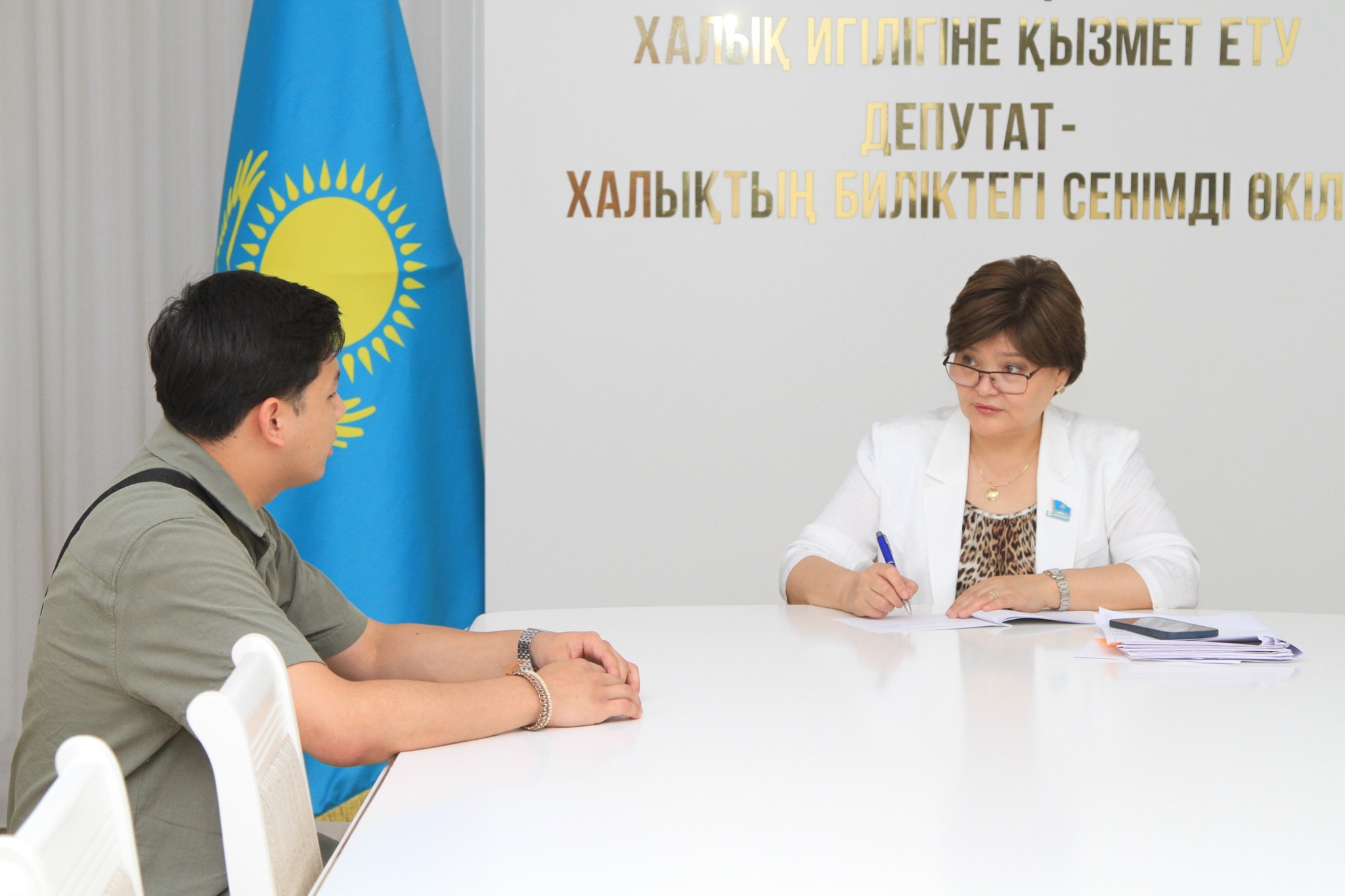 2025 жылдың 26-30 мамыры аралығында азаматтарды қабылдау кестесіне сәйкес қалалық мәслихат депутаттары Б.Кәрімова, М.Әбдіқалықов, А.Төлегенова, А.Мұсабаева, М.Бисенова, Б.Төлеген, Е.Нұртазаев қабылдау өткізді.