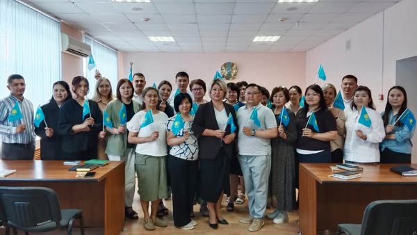 Мемлекеттік рәміздер — бұл егемен мемлекеттің жай ғана атрибуттары емес. Олар елдің тарихын, мәдениетін, тәуелсіздігін және ұлттық бірегейлігін бейнелейді. Елтаңба, Ту мен Әнұран халықты біріктіріп, патриотизмді нығайтады және ел бірлігінің рәмізі болып табылады.