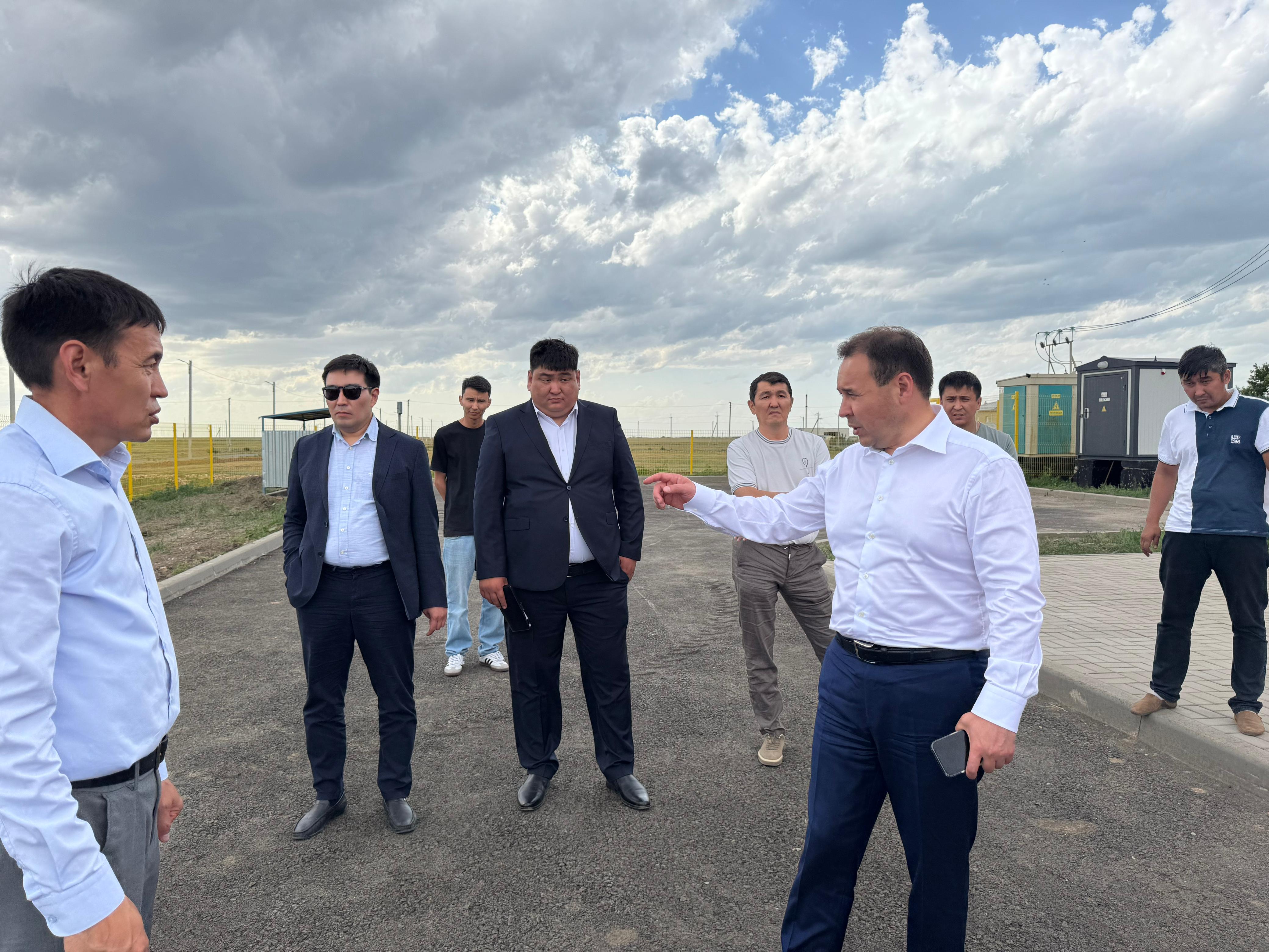 Целиноград ауданының әкімі медициналық мекемелердің құрылыс нысандарын тексеруді жалғастыруда