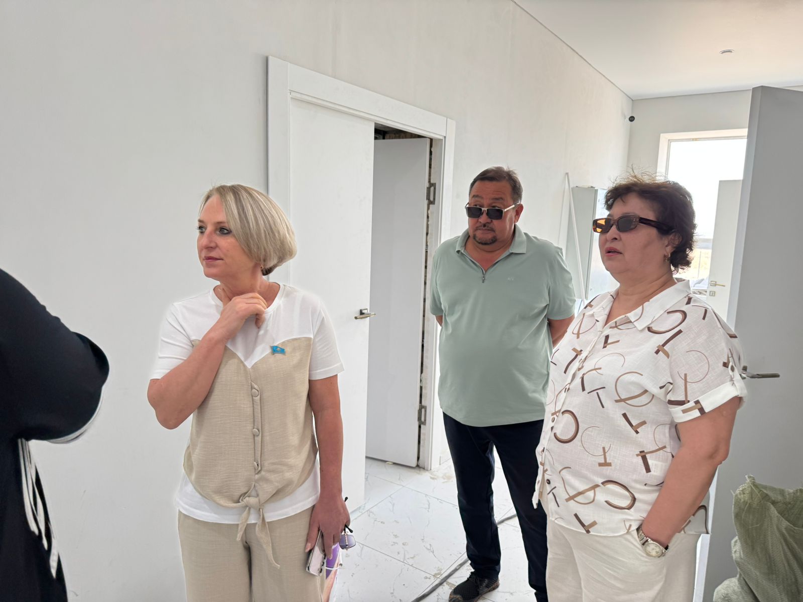 Екібастұз қалалық мәслихатының әлеуметтік сала мәселелері жөніндегі тұрақты комиссиясы төрайымы Т.Шмидт, комиссия мүшесі К.Турлыбеков және «AMANAT» партиясының Екібастұз қалалық филиалы жанындағы депутаттық фракциясы төрайымы М.Маликова, №3 емхананың басшысы Т.Кабылтаевамен бірлесіп, Байет ауылында салынып жатқан фельдшерлік-акушерлік пункт нысанына барып қайтты.