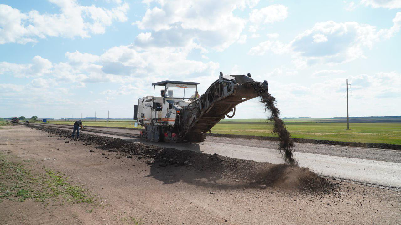 Зеренді ауданында үш жолақты жаңа автожол салынып жатыр
