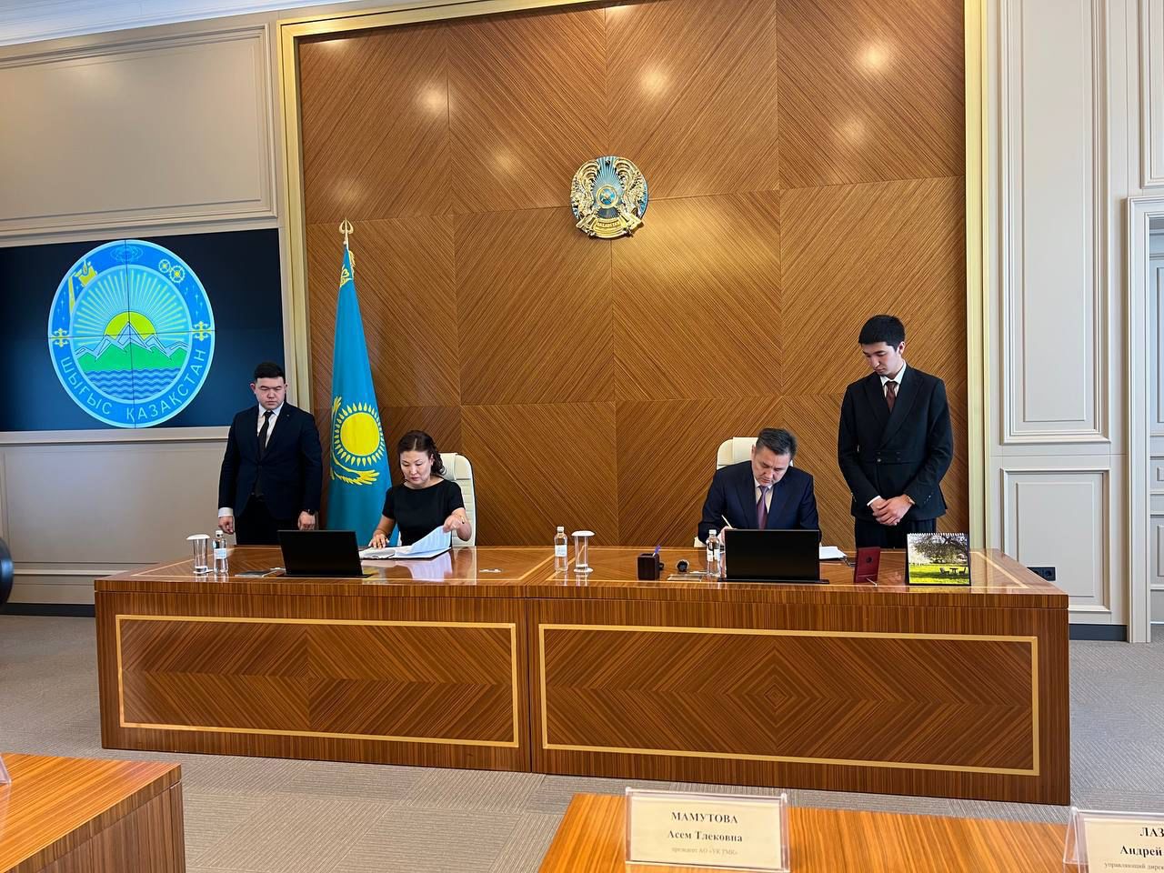 НМУ және экологиялық төтенше жағдайлар кезінде ШҚО әкімдігі мен ірі кәсіпорындар арасында экология мәселелері бойынша меморандумға қол қойылды