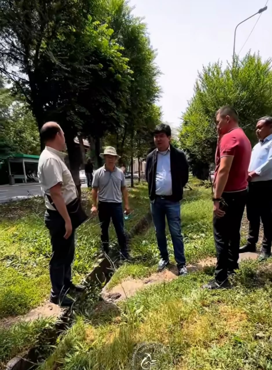 Проверен ход работ по благоустройству по улице Акан Сері