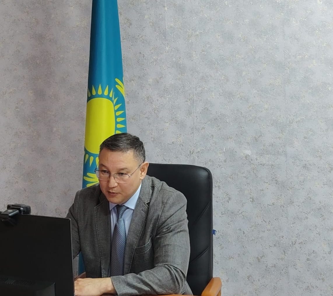 Ақмола облысының білім саласында сапаны қамтамасыз ету департаментінің басшысы О.Қ.Қаппасов аудандық, қалалық білім бөлімдерінің басшыларымен «2024-2025 оқу жылының қорытындылары және жаңа 2025-2026 оқу жылына дайындық туралы»  тақырыбы аясында онлайн тәртібінде  кеңес өткізді.