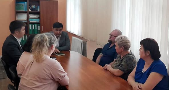 Есіл аудандық санитариялық-эпидемиологиялық бақылау басқармасында Ақмола облысы санитариялық-эпидемиологиялық бақылау департаменті басшысының орынбасары Қанат Искаковтың төрағалығымен жұмыс кеңесі өтті.