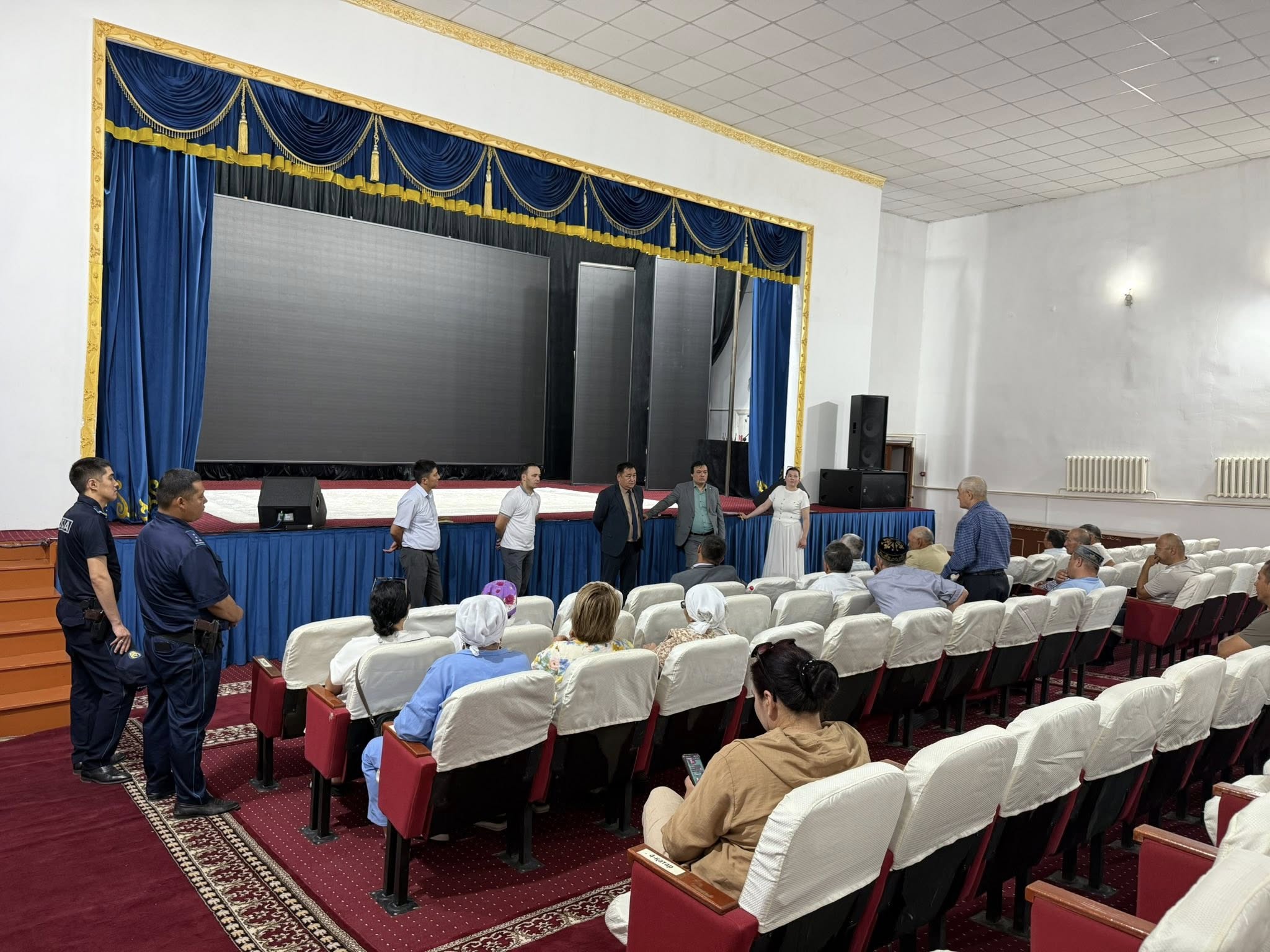 Көше комитет төрағаларымен кездесу өткізілді