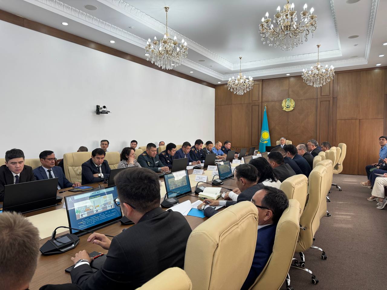 Ұлытау: 2025 жылдың II тоқсанының қорытындысы бойынша Сыбайлас жемқорлыққа қарсы іс-қимыл жөніндегі ведомствоаралық комиссия отырысы өтті