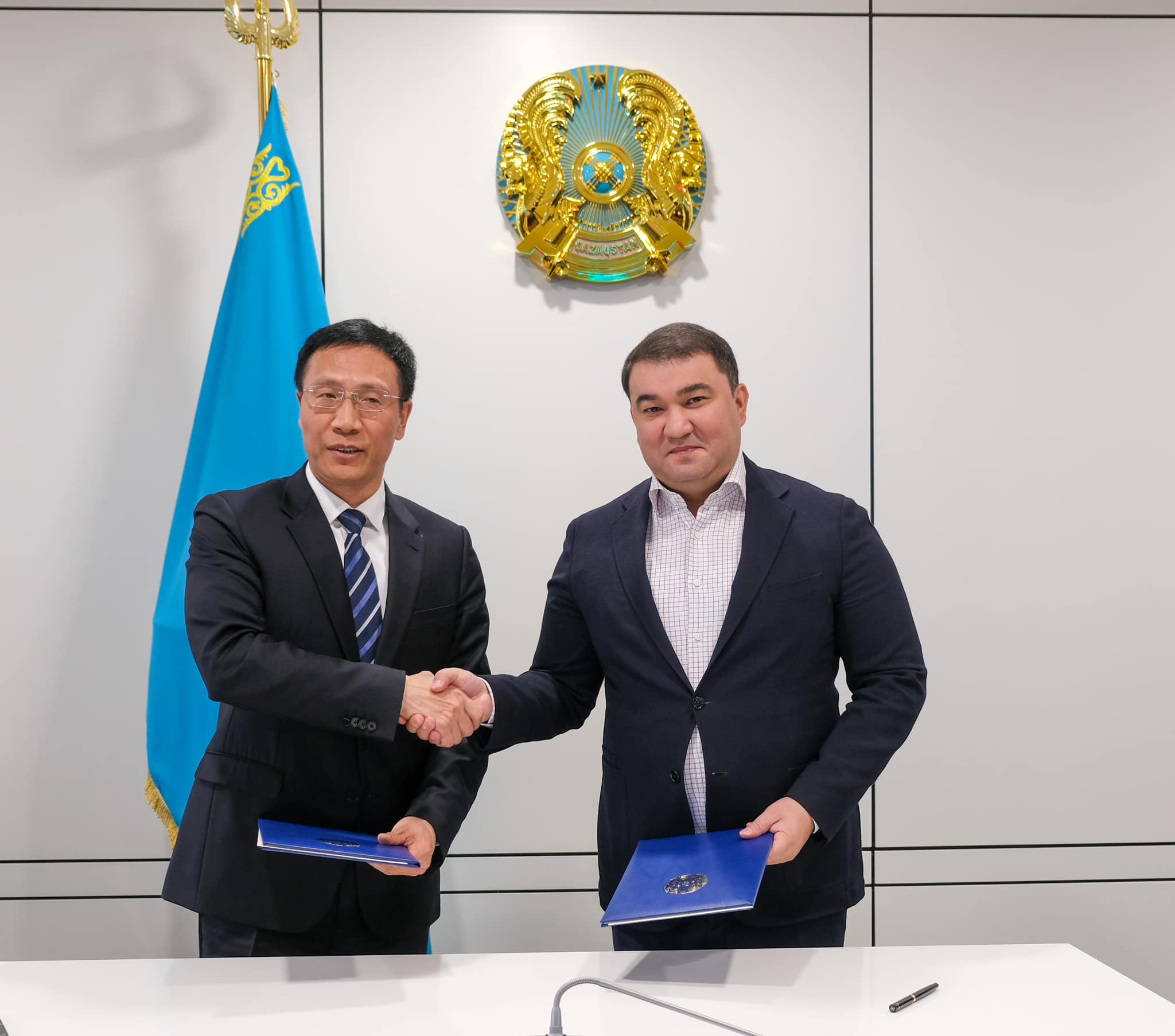 ТҮРКІСТАН ОБЛЫСЫ МЕН ХЭЙЛУНЦЗЯН ПРОВИНЦИЯСЫ АРАСЫНДА ІСКЕРЛІК-ЭКОНОМИКАЛЫҚ БАЙЛАНЫСТАРДЫ НЫҒАЙТУ ЖӨНІНДЕГІ МЕМОРАНДУМҒА ҚОЛ ҚОЙЫЛДЫ