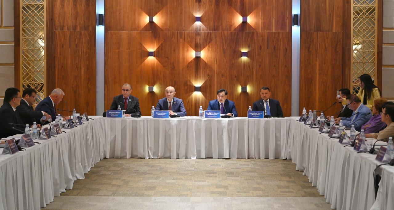 Мемлекеттік қызмет туралы жаңа Заң жобасын талқылауға арналған дөңгелек үстел өтті