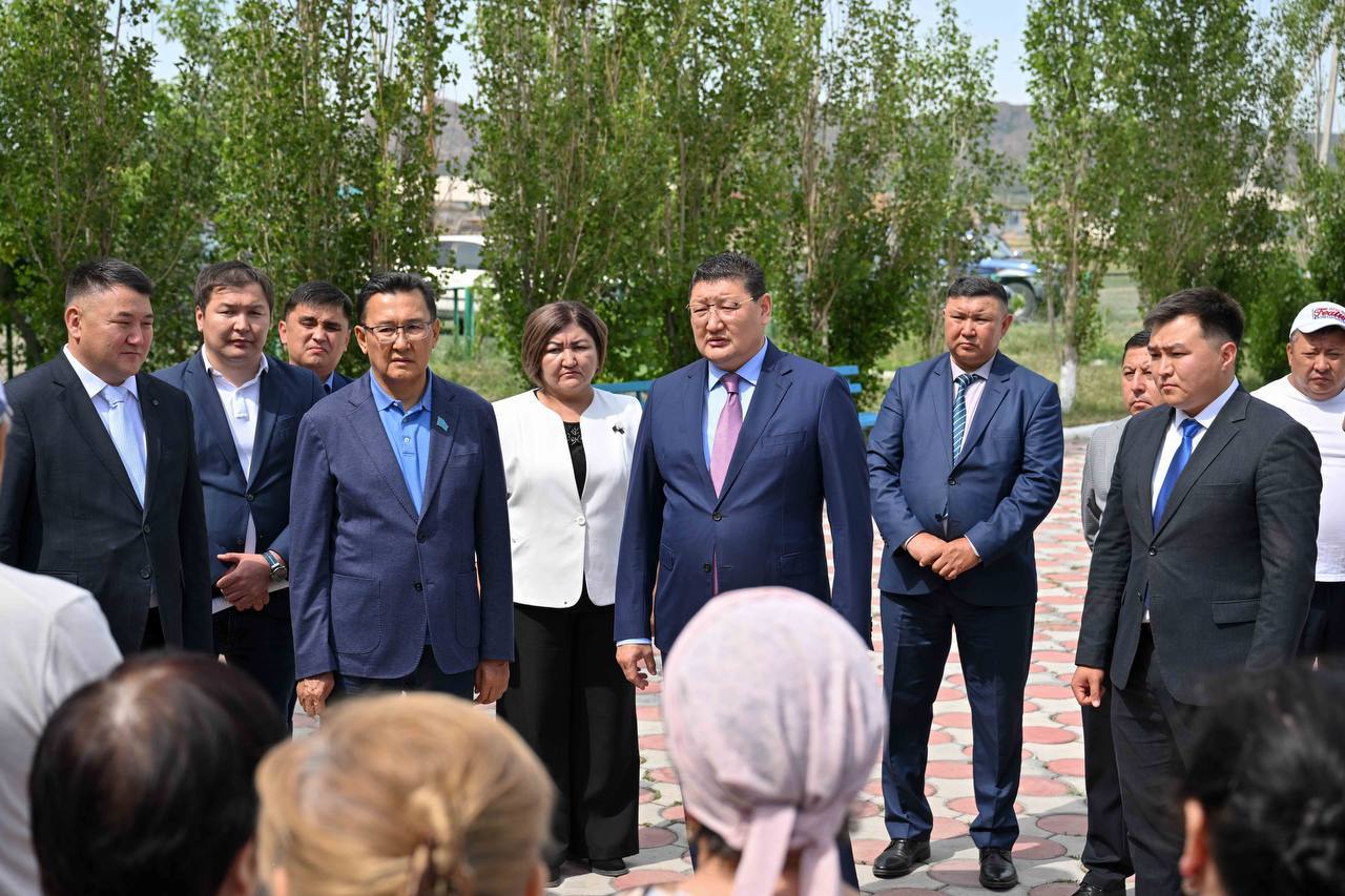 Облыс басшысы мен Мәслихат төрағасы Ақсуат ауданын аралады