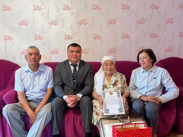 МЕРЕЙЛІ ЖАСЫМЕН ҚҰТТЫҚТАДЫ