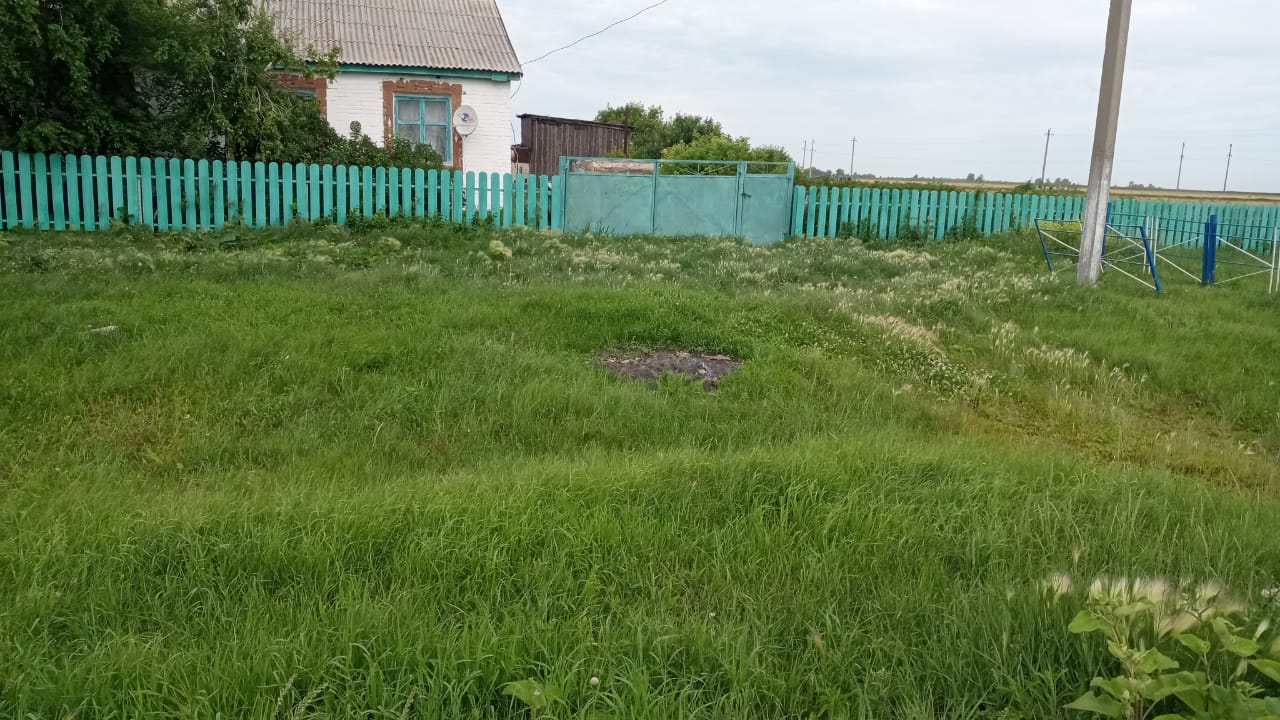 «Таза Қазақстан» республикалық экологиялық акциясы аясында Костряков ауылында қоғамдық жұмысшылар мүмкіндігі шектеулі тұрғынның ауласында шөп шауып, көмек көрсетті.