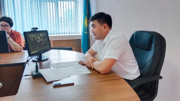 На базе Департамента санитарно-эпидемиологического контроля Акмолинской области прошёл семинар, посвящённый вопросам профилактики пищевых отравлений на объектах общественного питания. Особое внимание на мероприятии было уделено кейтеринговым услугам — как одному из наиболее уязвимых с точки зрения санитарной безопасности сегментов отрасли.