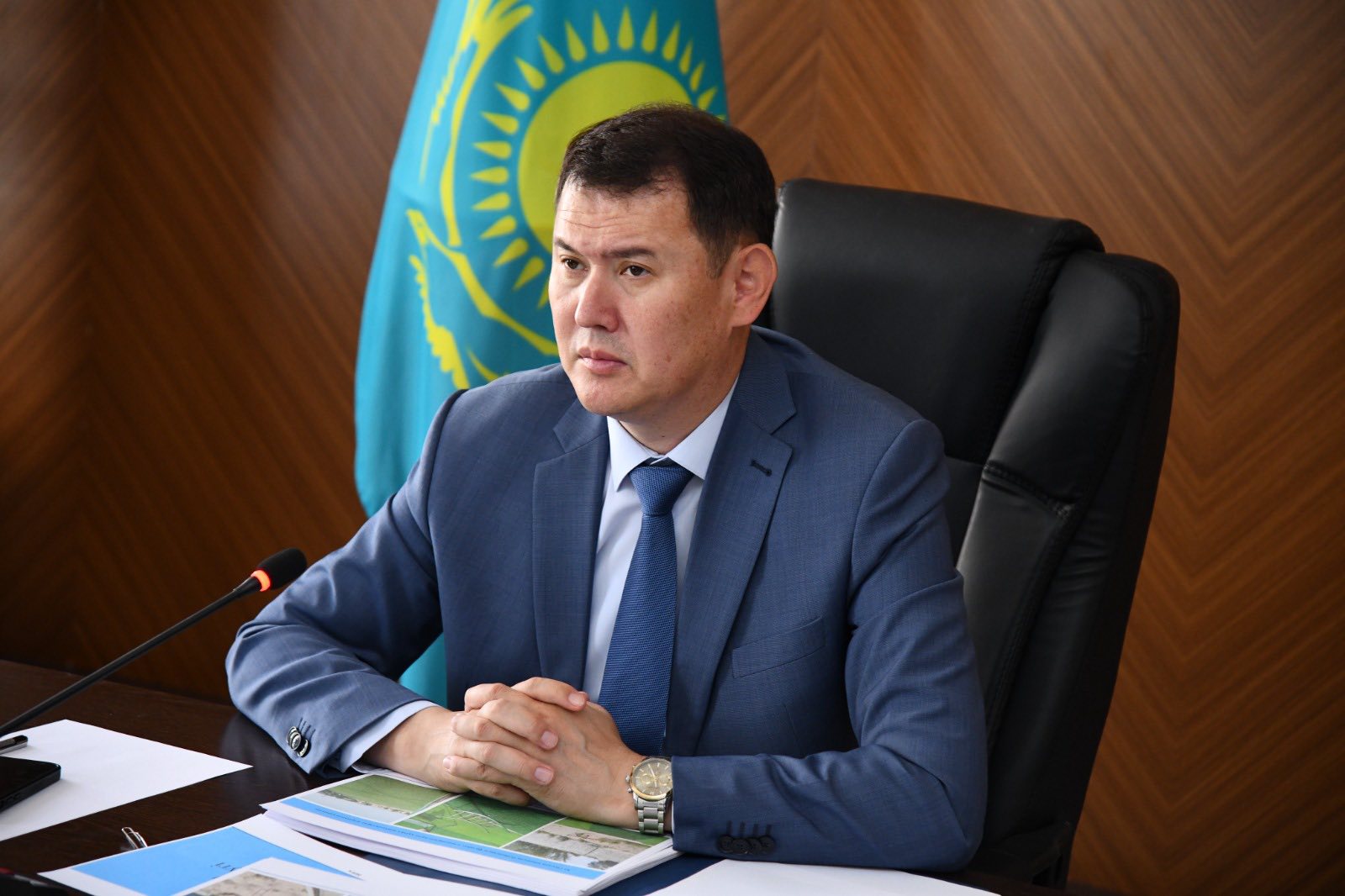 АППАРАТТЫҚ МӘЖІЛІСТЕ САНИТАРЛЫҚ ТАЗАЛЫҚ МӘСЕЛЕЛЕРІ ТАЛҚЫЛАНДЫ