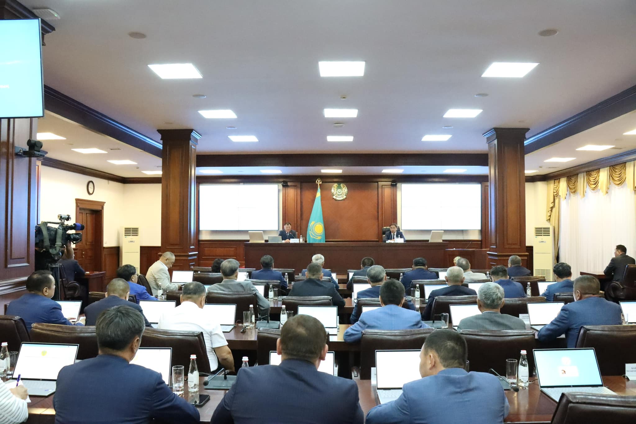 Состоялась внеочередная 23 сессия областного маслихата