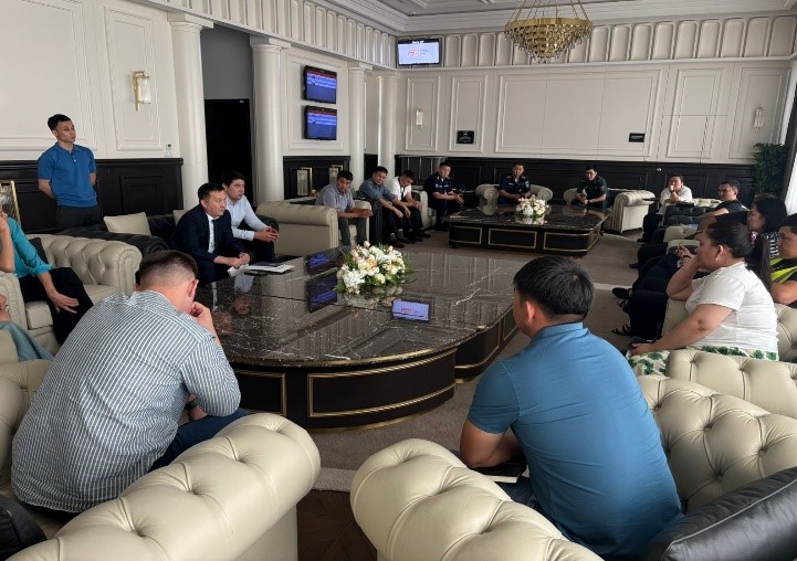 Түркістан облысындағы «Әзірет Сұлтан» Халықаралық әуежай басшылығы мен қызметкерлеріне терроризмнің алдын алу бойынша түсіндірме профилактикалық шаралары өткізілді