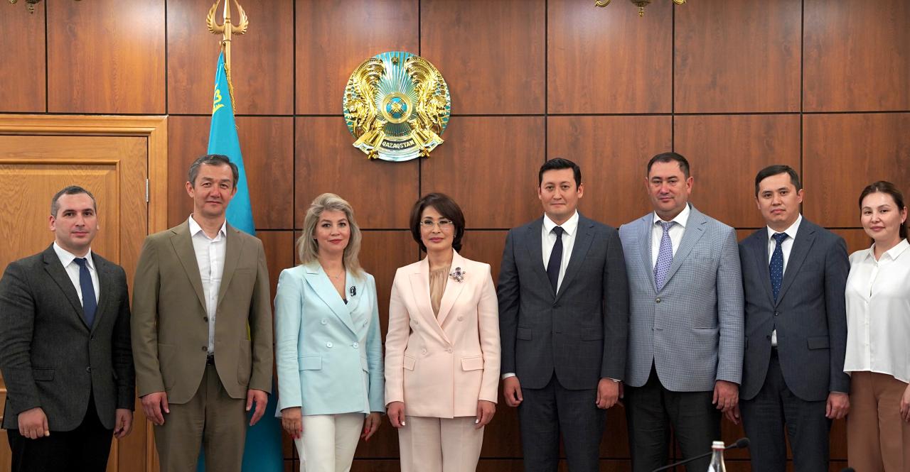 ҚР Денсаулық сақтау министрлігі мен ірі фармакомпаниялар әлеуметтік маңызы бар препараттардың бағасын төмендетуге келісті