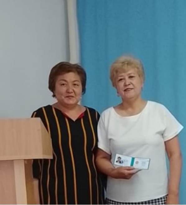Экибастузская городская территориальная избирательная комиссия вручила удостоверение избранному акиму