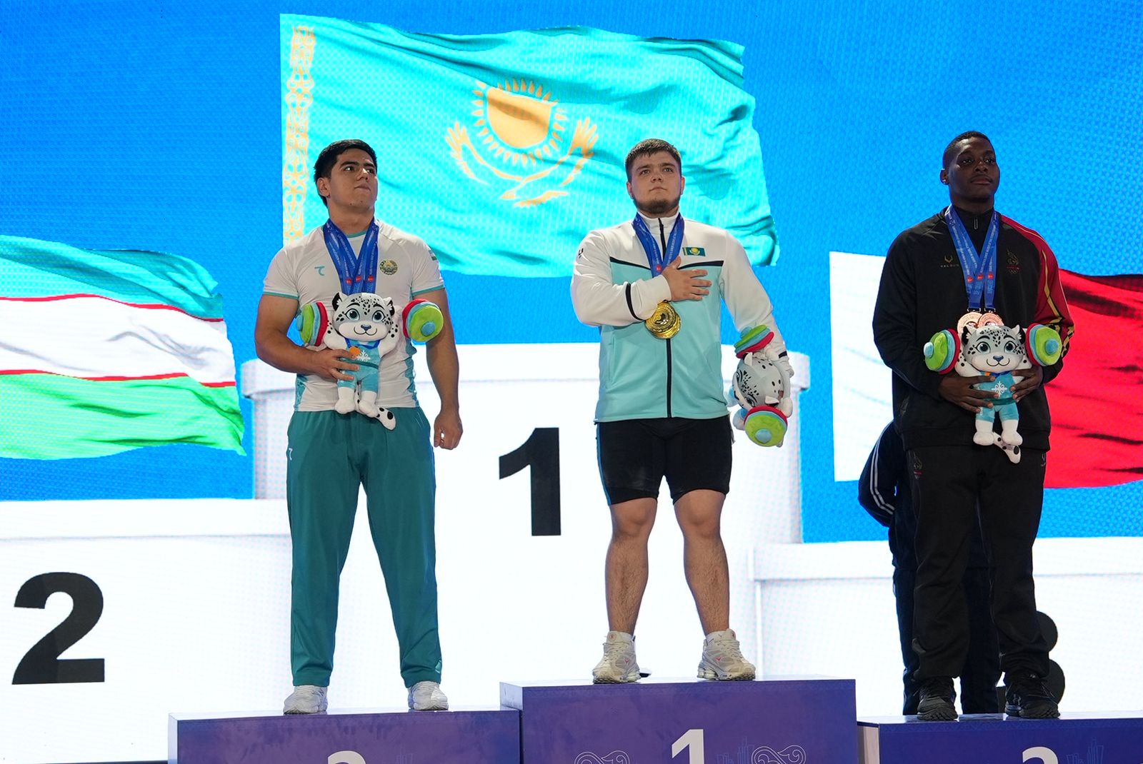 Қазақстан ауыр атлетикадан Азия чемпионатының көшбасшысы атанды