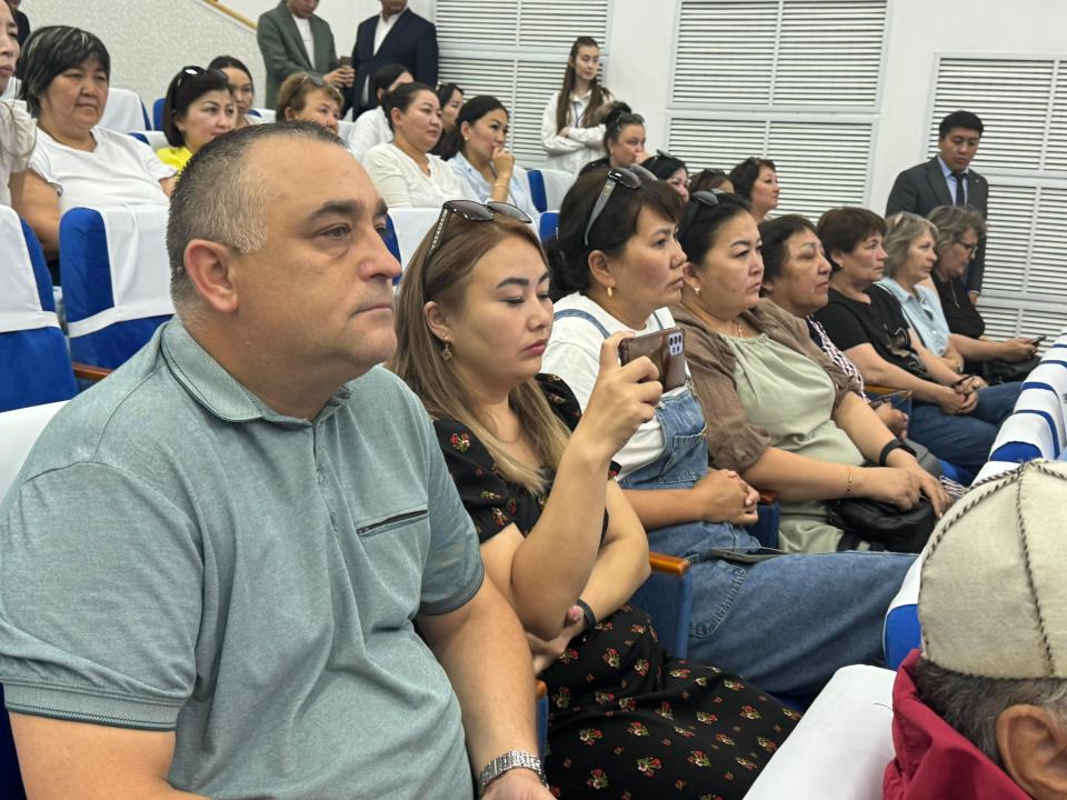 Көкшетау қаласы әкімінің Красный Яр ауылдық округі тұрғындарымен кездесуі