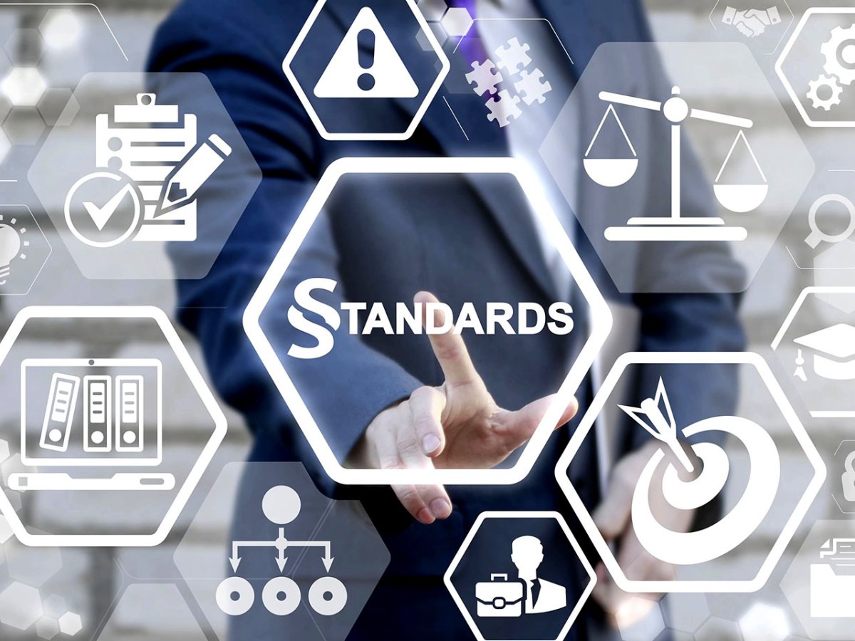 Стандарттарды енгізу экономиканың түрлі саласын дамытуға оң әсерін тигізеді