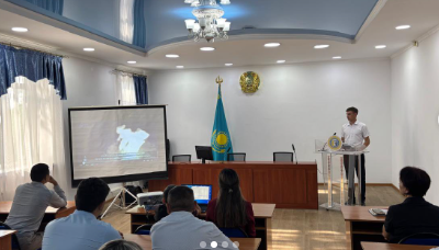 Встреча члена информационно-разъяснительной группы в сфере религии Негриенко В. В. с государственными служащими на тему "Профилактика и предупреждение религиозного экстремизма и терроризма, формирование межконфессиональной толерантности и согласия". Также в ходе встречи организован просмотр видеороликов касательно поправок в ЗРК "О профилактике правонарушений" относительно запрета на ношение в общественных местах предметов одежды, препятствующих распознавание лица.