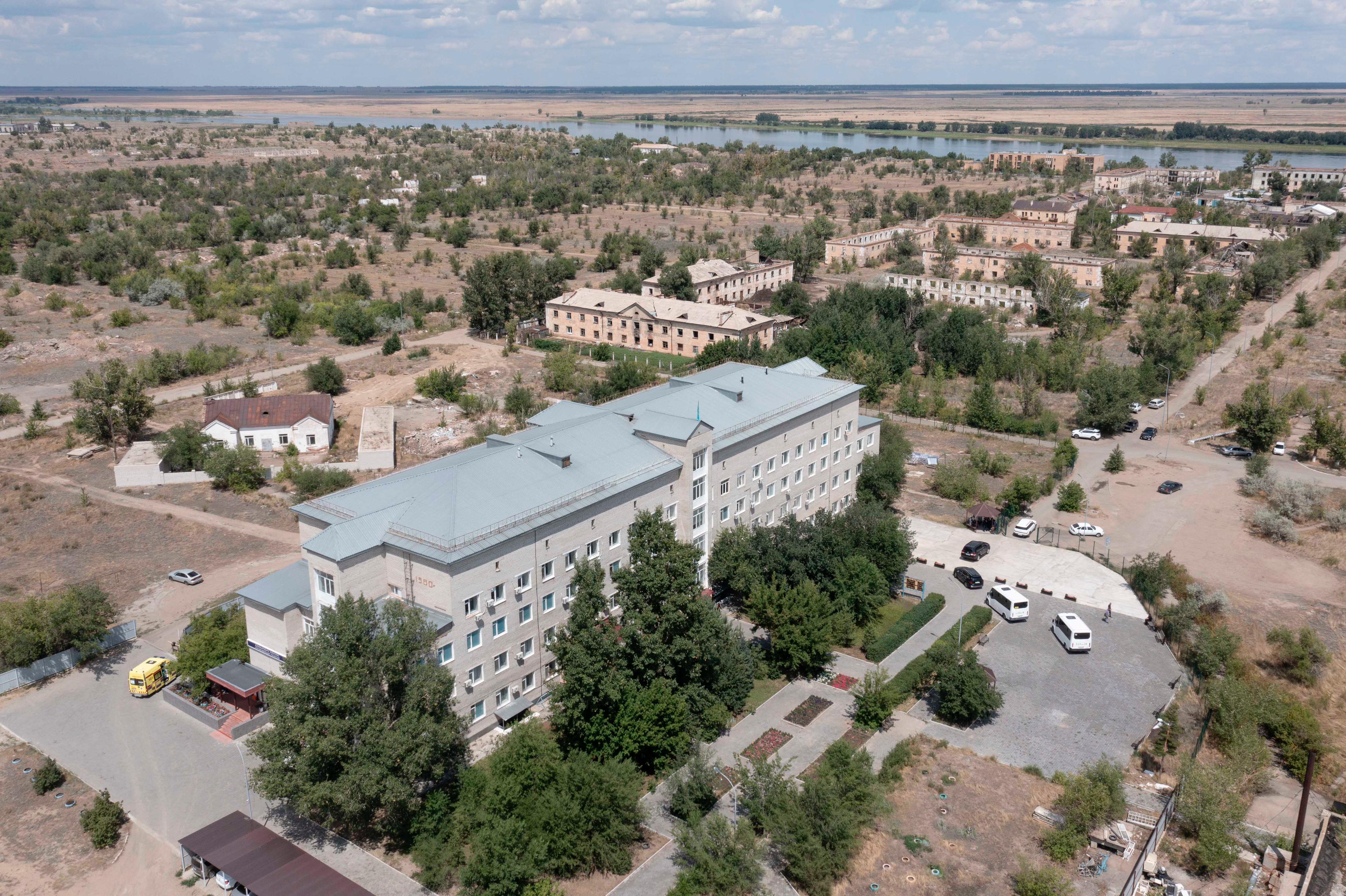 Облыс әкімі Курчатов қалалық ауруханасының жұмысымен танысты