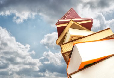Как признаются документы об основном среднем, общем среднем, техническом и профессиональном, послесреднем образовании?