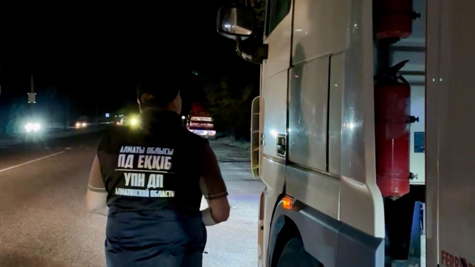 БЛОКБЕКЕТТЕР, РЕЙДТЕР, МОБИЛЬДІ ТЕКСЕРУЛЕР: АЛМАТЫ ОБЛЫСЫНДА ЕСІРТКІ ҚЫЛМЫСЫНА ҚАРСЫ КҮРЕС БЕЛСЕНДІ ЖҮРУДЕ