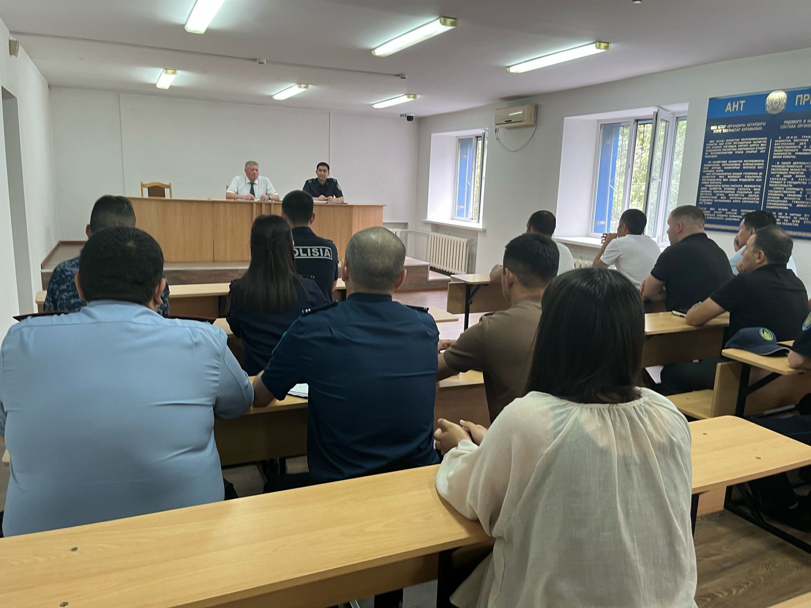 Павлодар қаласының ПБ оңтүстік полиция бөлімінің жеке құрамымен кездесу