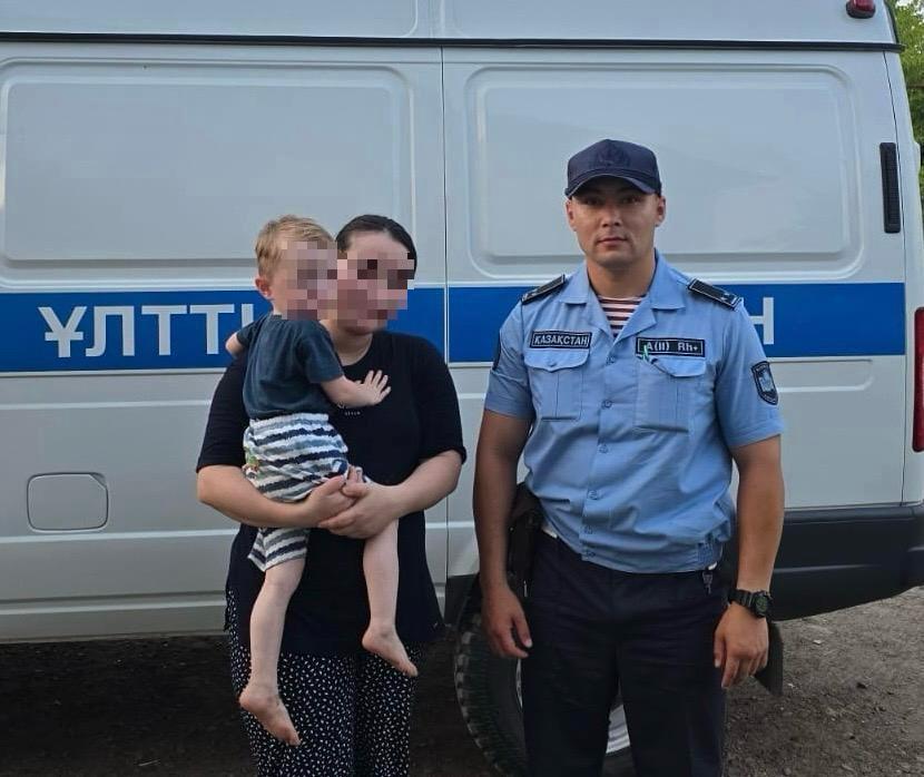 Ұландықтардың қырағылығының арқасында Оралда бала ата-анасына аман-есен табысталды