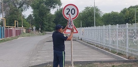 Қаратал АПБ ӘПБ-нің қызметкерлерімен Қаратал ауданындағы көше-жол желістері мен аудандық және облыстық маңызы бар жолдарға тексеріс жүргізуде.