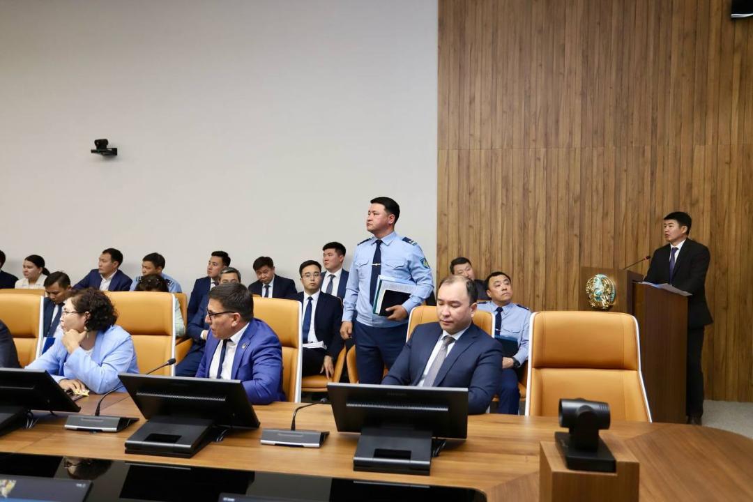 Облыс әкімдігінде жол қауіпсіздігі мен суицидтің алдын алу мәселелері талқыланды