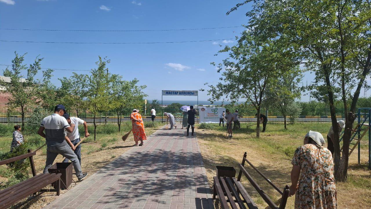 ШАРДАРАДАҒЫ №1 БАЛАЛАР МЕН ЖАСӨСПІРІМДЕР СПОРТ МЕКТЕБІ "ТАЗА ҚАЗАҚСТАН" АКЦИЯСЫ АЯСЫНДА СЕНБІЛІК ӨТКІЗДІ