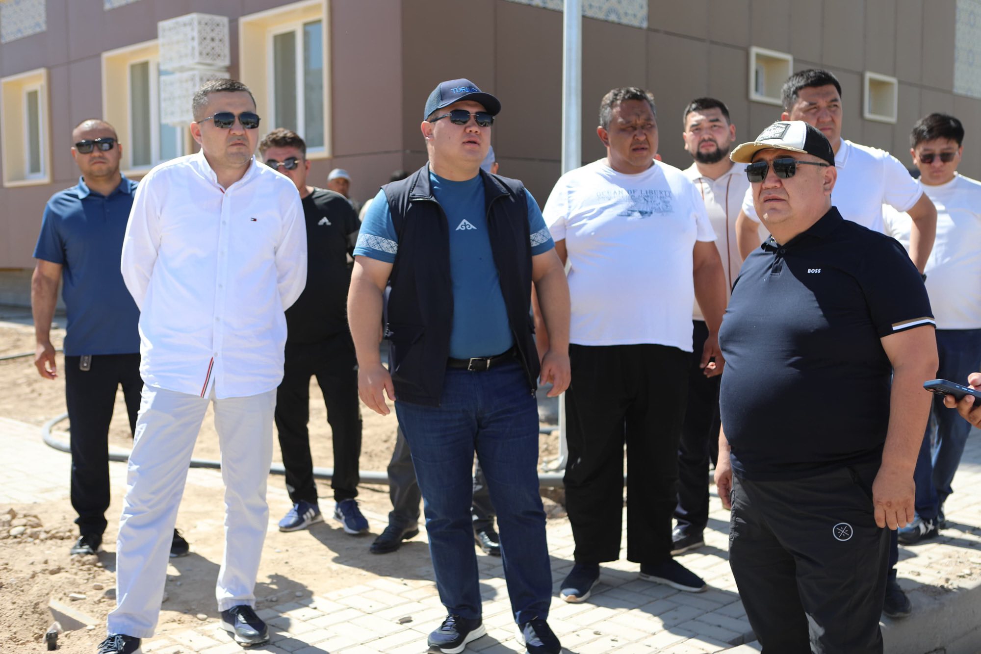 ТҮРКІСТАНДА ТҰРҒЫН ҮЙ ҚҰРЫЛЫСЫ ҚАРҚЫНДЫ ЖҮРГІЗІЛУДЕ