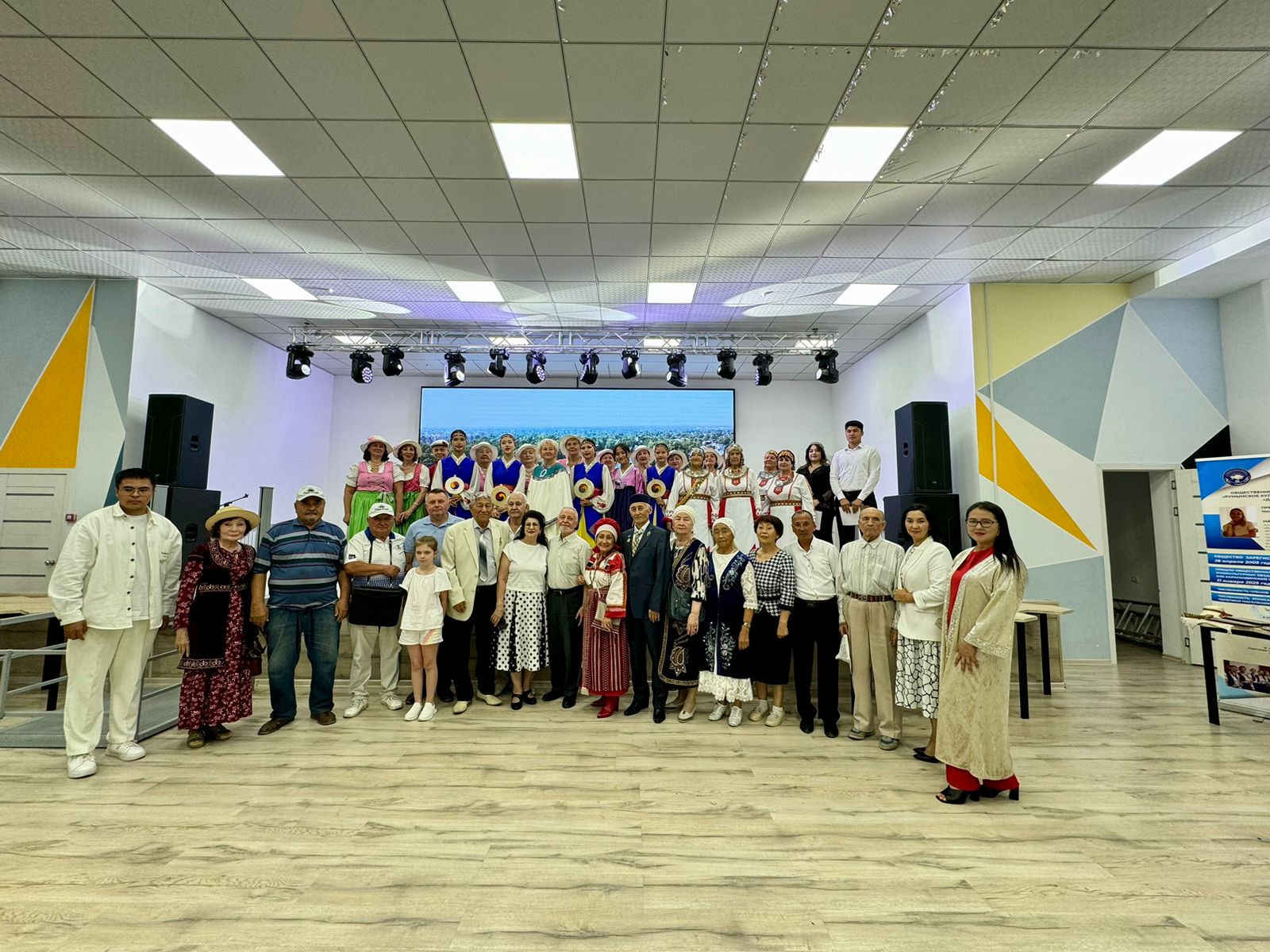 «Бірлікпен гүлденген Сарыарқа»  бірлік пен достықтың көрмесі