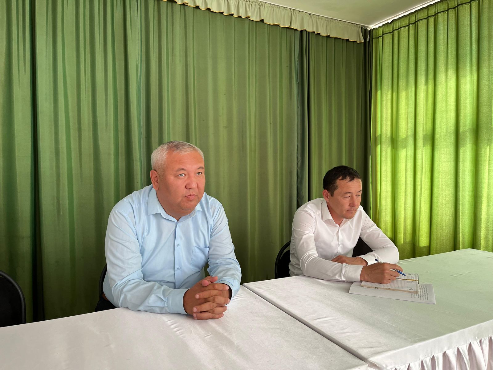 2025 жылдың 15 шілдесінде Күрті ауылдық округінде шаруа қожалықтарымен қыстық жем-шөп дайындау мәселесі бойынша жиналыс өтті.