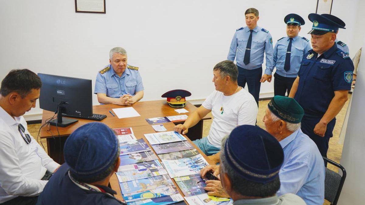 Өңірдің бас полицейі ауылдық округтердегі учаскелік полиция инспекторларының жұмысын тексерді