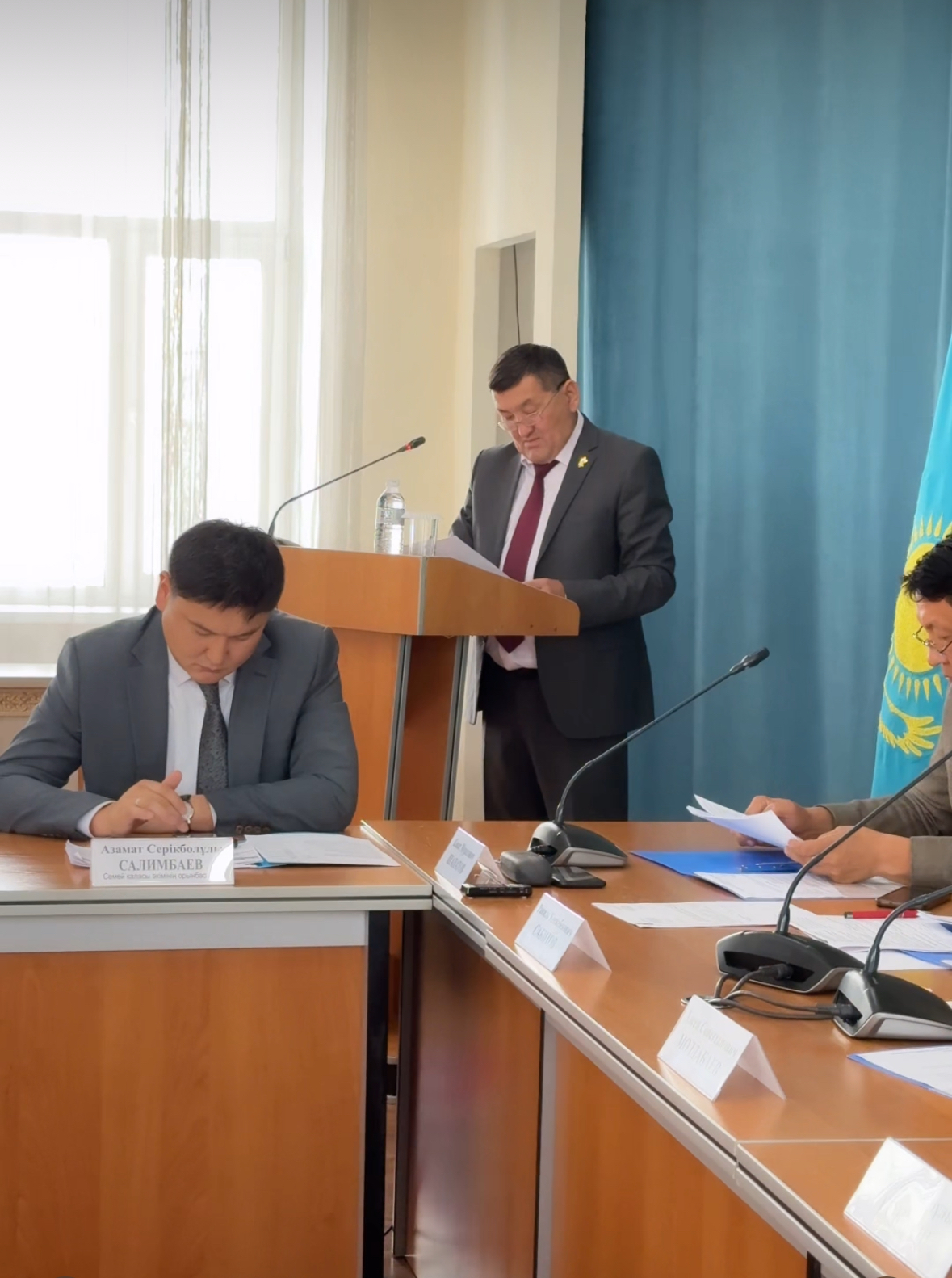 2025 жылғы 15 шілдеде қалалық мәслихаттың өндірістік мәселелер және тұрғын үй-коммуналдық шаруашылықты дамыту жөніндегі тұрақты комиссиясының отырысы онлайн режимде өтті.